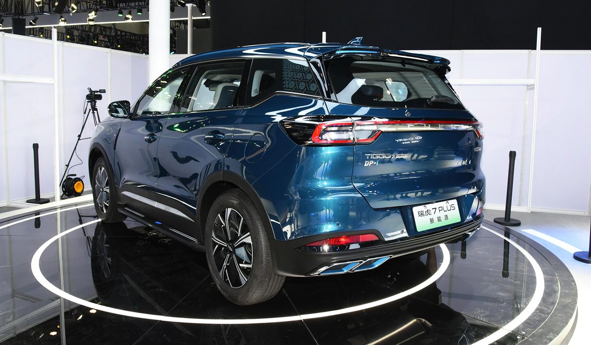 У кроссовера Chery Tiggo 7 появилась мощная гибридная версия