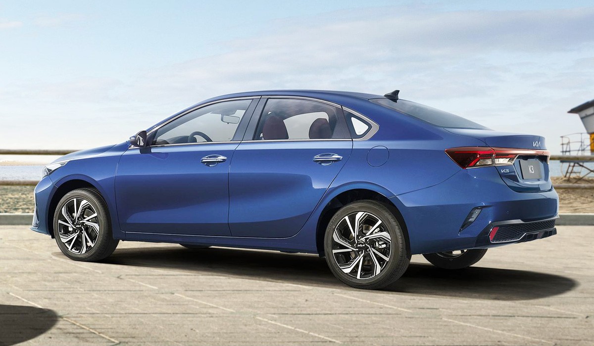 Обновленный седан Kia K3: больше сенсоров для Cerato Обновленный седан Kia K3: больше сенсоров для Cerato