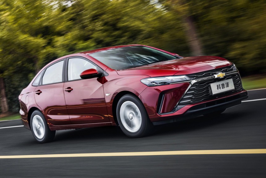 Рестайлинговый седан Chevrolet Monza: дело Lacetti живет