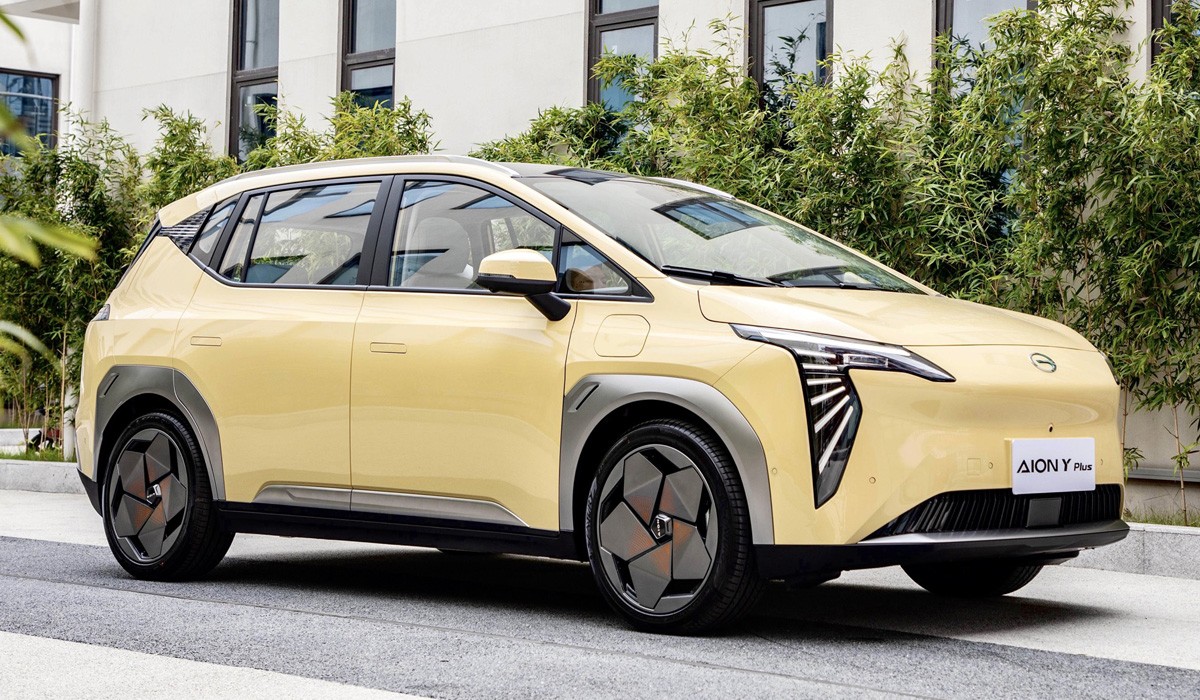 Высокий хэтчбек Aion Y Plus: раннее и масштабное обновление Высокий хэтчбек Aion Y Plus: раннее и масштабное обновление