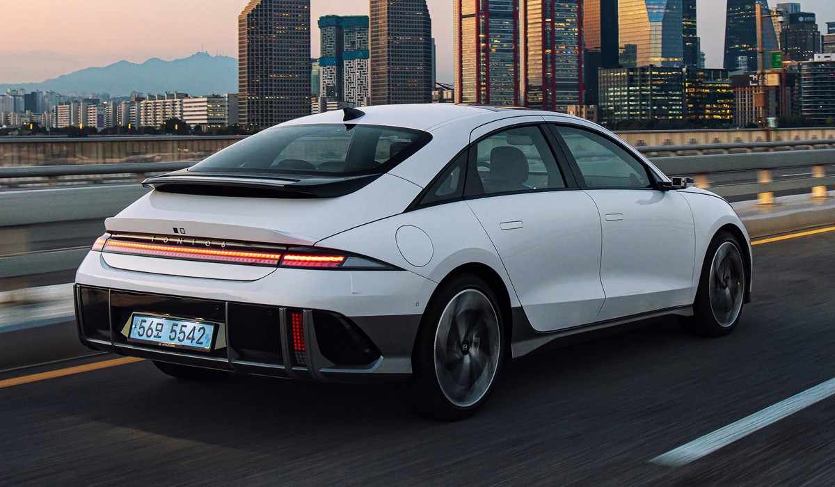 Дайджест дня: Ford GT LM Edition, последний Samand и другие события индустрии Дайджест дня: Ford GT LM Edition, последний Samand и другие события индустрии