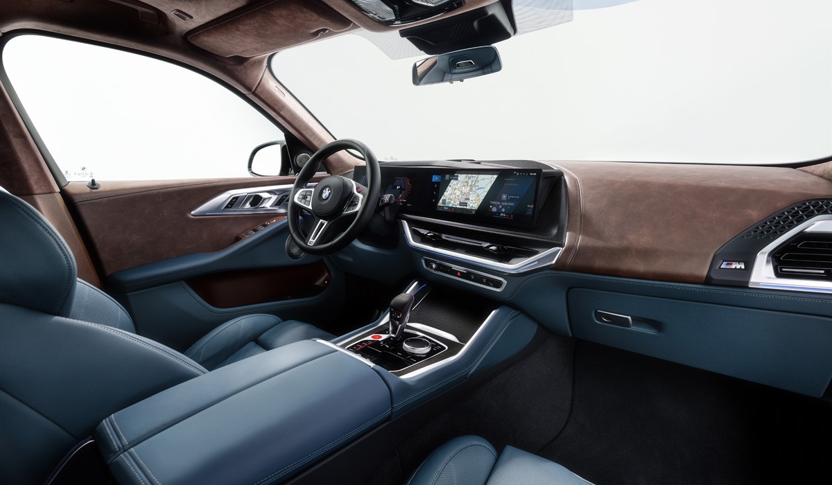 Мощный кроссовер BMW XM: серийная версия