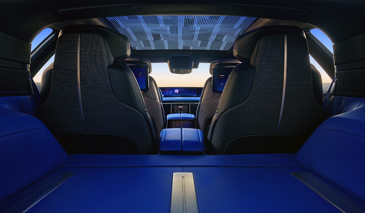 Cadillac Celestiq: новый флагман за 300 тысяч долларов Cadillac Celestiq: новый флагман за 300 тысяч долларов