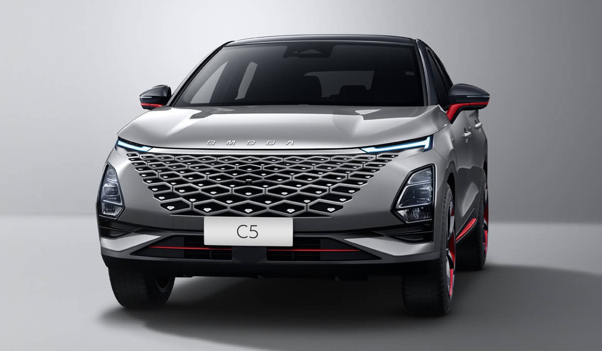Кроссовер Omoda C5 выходит на российский рынок: комплектации и цены