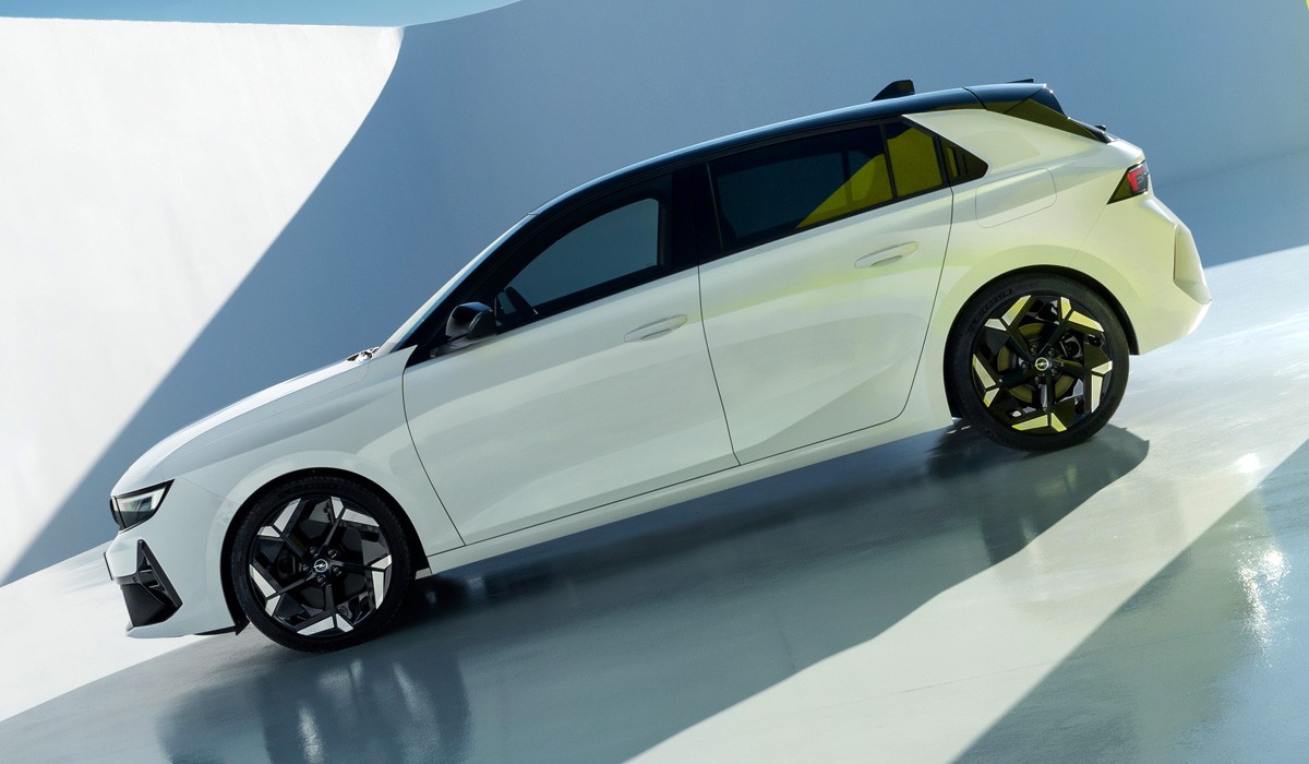 Драйверский Opel Astra GSe возродил старое обозначение Драйверский Opel Astra GSe возродил старое обозначение