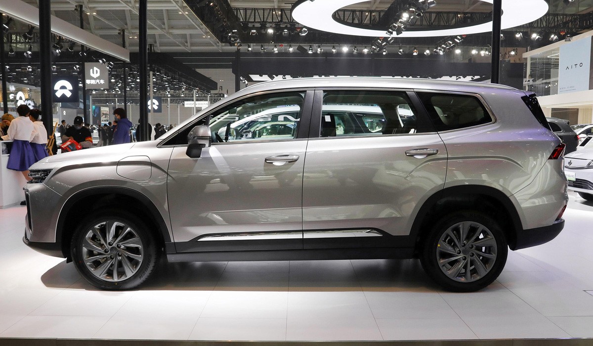 Кроссовер Livan RL9 стал первенцем переименованного бренда Кроссовер Livan RL9 стал первенцем переименованного бренда