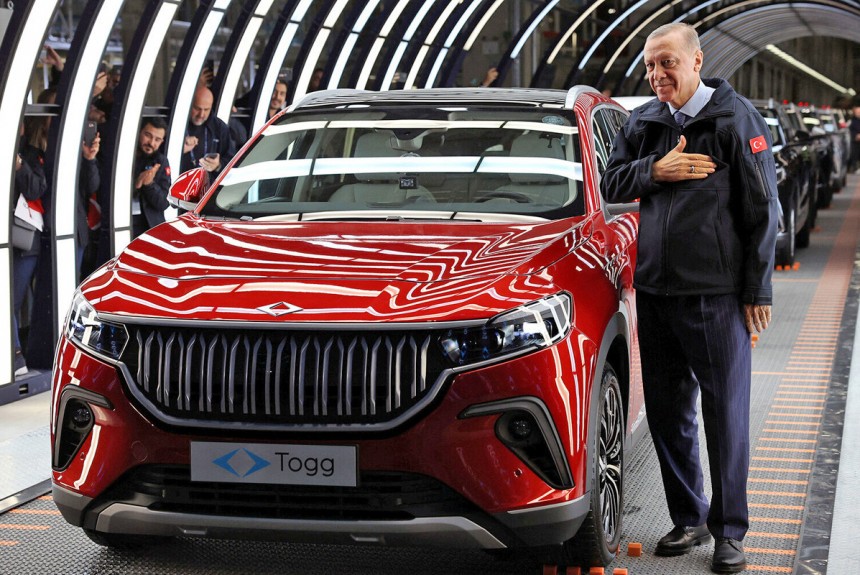 В Турции началось производство собственных электромобилей TOGG