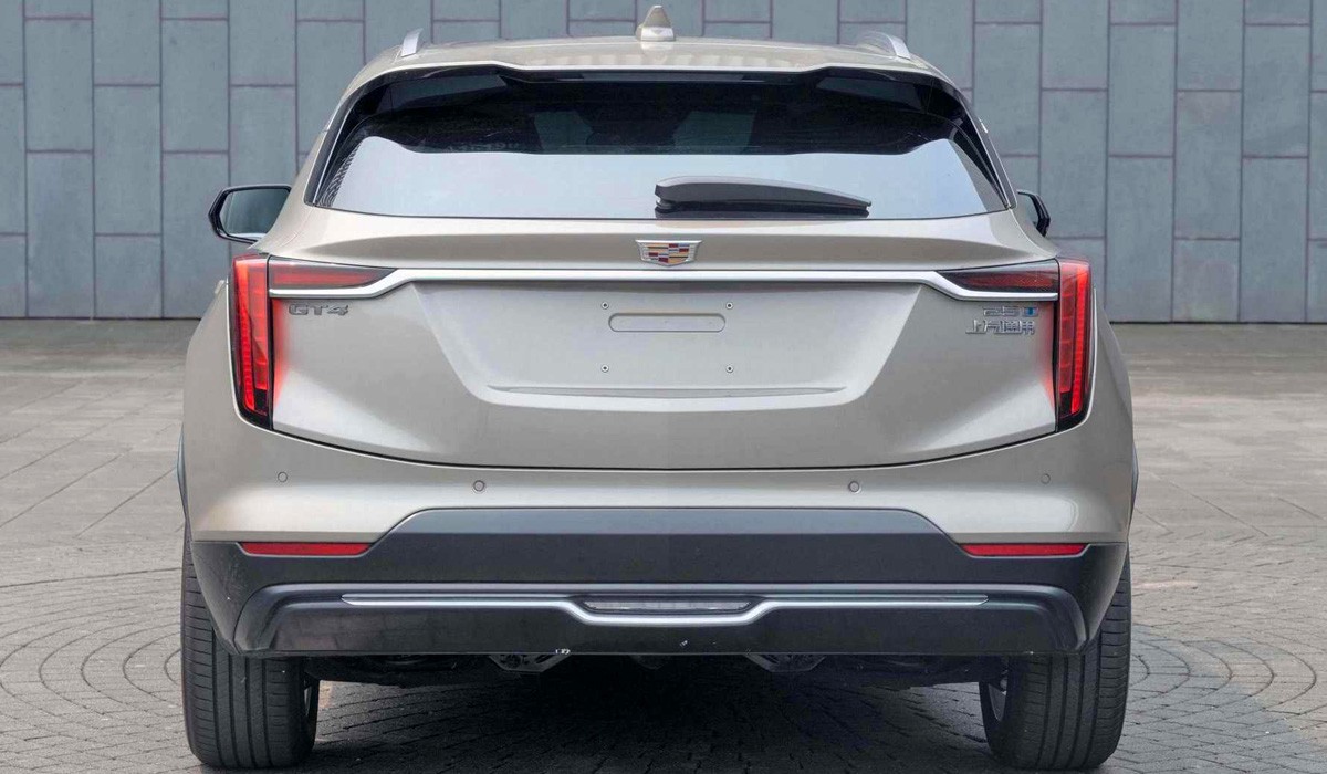 Кросс-хэтчбек Cadillac GT4, новый Cadillac CT6 и другие утечки из Китая Кросс-хэтчбек Cadillac GT4, новый Cadillac CT6 и другие утечки из Китая