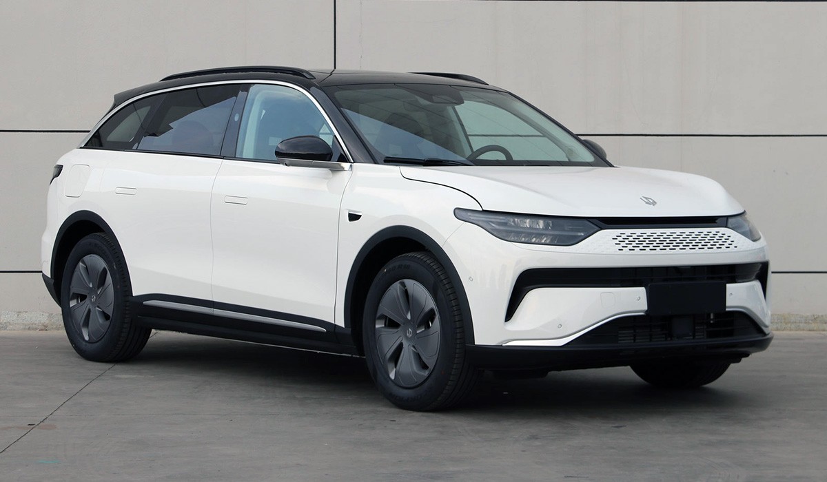 Кросс-хэтчбек Cadillac GT4, новый Cadillac CT6 и другие утечки из Китая Кросс-хэтчбек Cadillac GT4, новый Cadillac CT6 и другие утечки из Китая