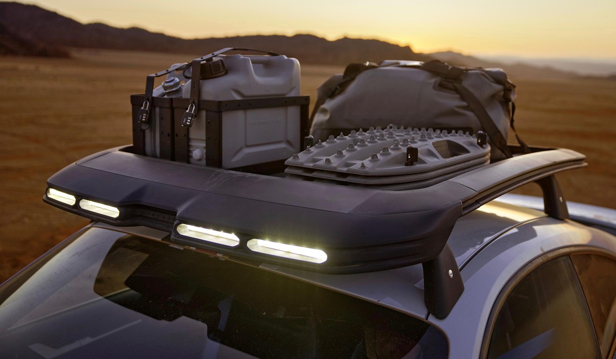 Внедорожный Porsche 911 Dakar вышел ограниченным тиражом Внедорожный Porsche 911 Dakar вышел ограниченным тиражом