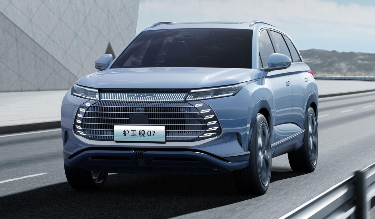 Новый кроссовер BYD Frigate 07 готов к рыночному дебюту