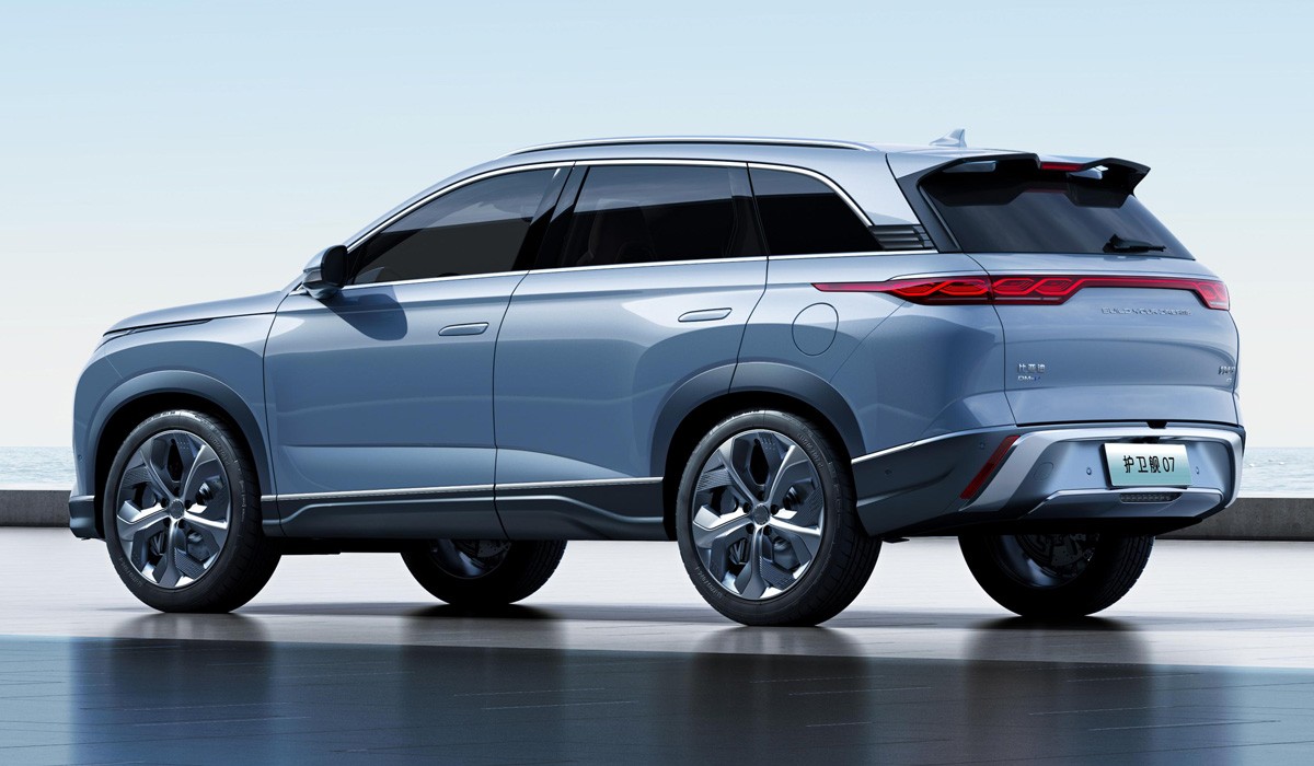 Новый кроссовер BYD Frigate 07 готов к рыночному дебюту