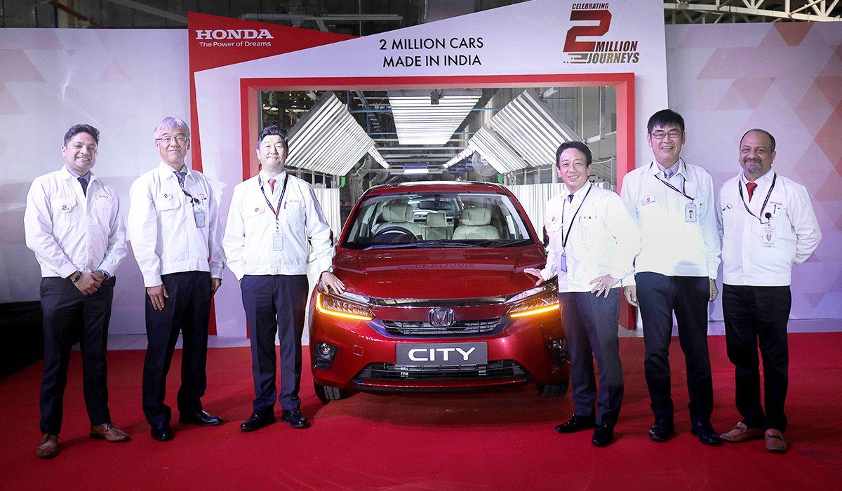 Дайджест дня: 100 тысяч Тайканов, спортбайк Aston Martin и другие события индустрии Дайджест дня: 100 тысяч Тайканов, спортбайк Aston Martin и другие события индустрии