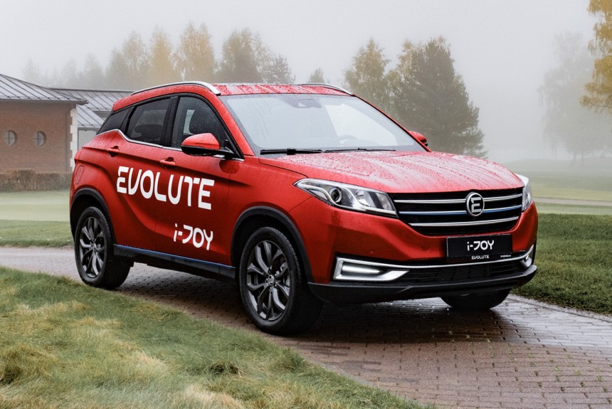 На российский рынок выходит кроссовер Evolute i-Joy