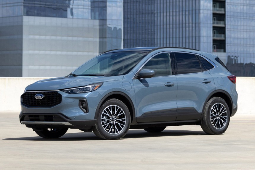 Обновленный кроссовер Ford Escape: смена стиля