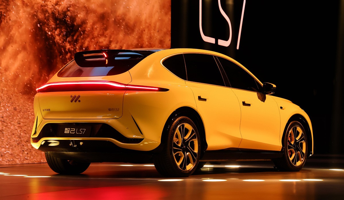 Кроссовер IM LS7: вторая премиум-модель концерна SAIC Кроссовер IM LS7: вторая премиум-модель концерна SAIC