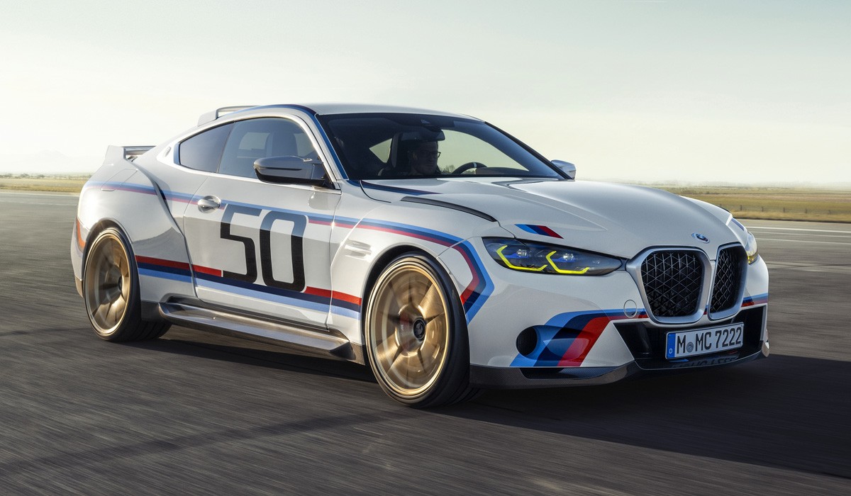 Подарок к юбилею: купе BMW 3.0 CSL на базе M4