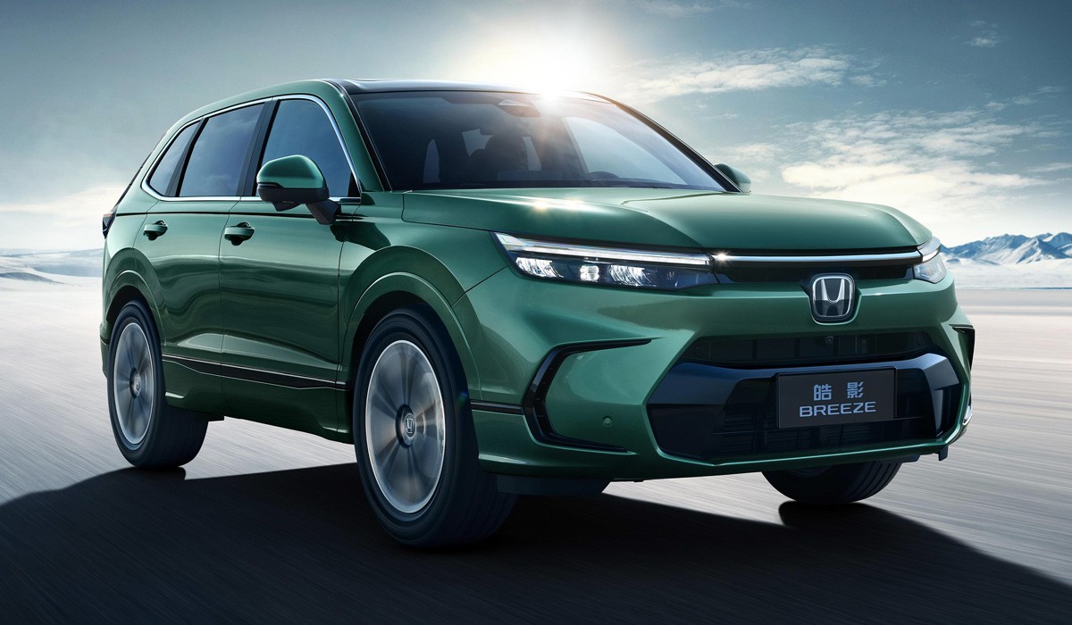 Кроссовер Honda Breeze сменил поколение вслед за CR-V Кроссовер Honda Breeze сменил поколение вслед за CR-V