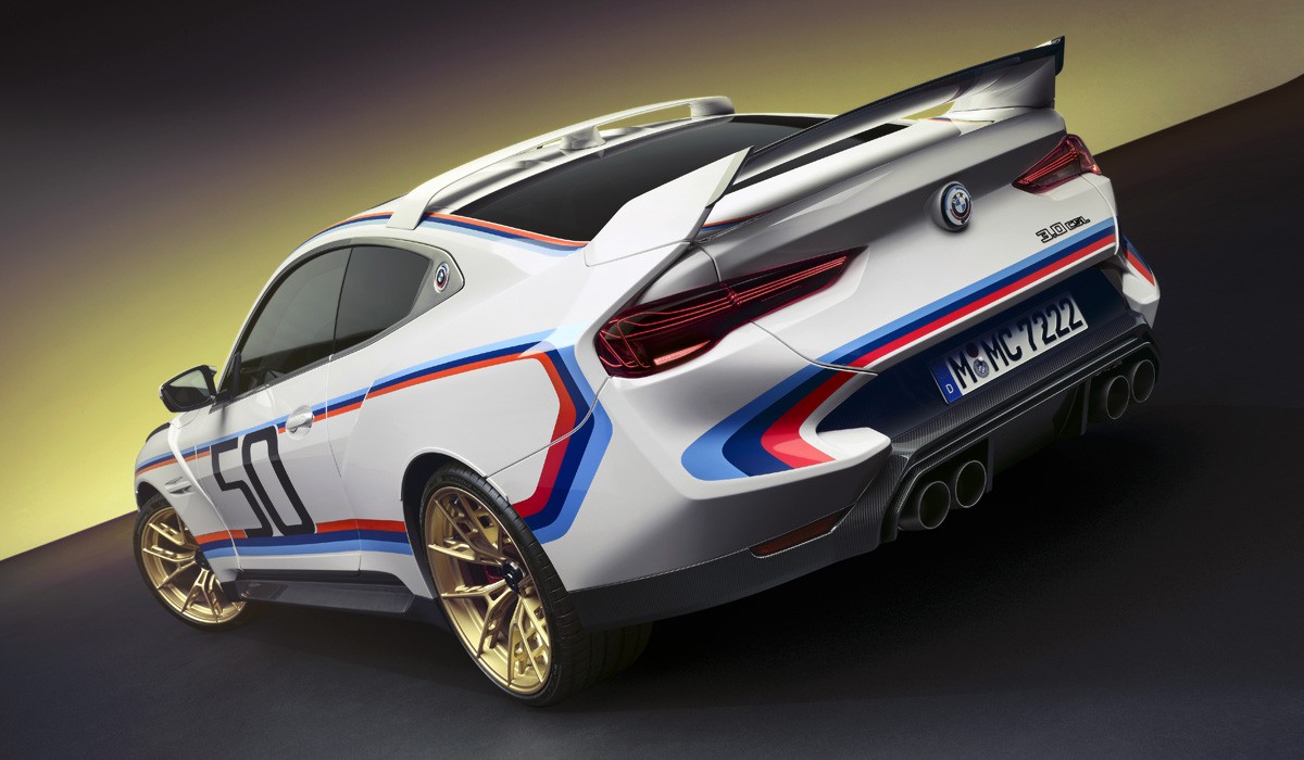 Подарок к юбилею: купе BMW 3.0 CSL на базе M4