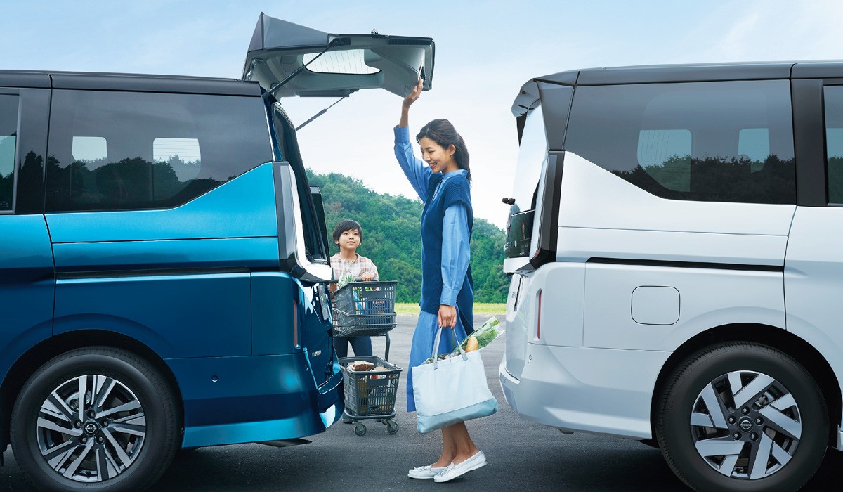 Представлен минивэн Nissan Serena нового поколения