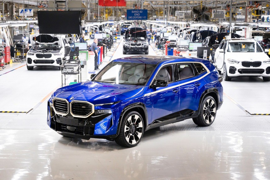 Дайджест дня: BMW XM на конвейере, восьмиклапанная Веста и другие события индустрии Дайджест дня: BMW XM на конвейере, восьмиклапанная Веста и другие события индустрии