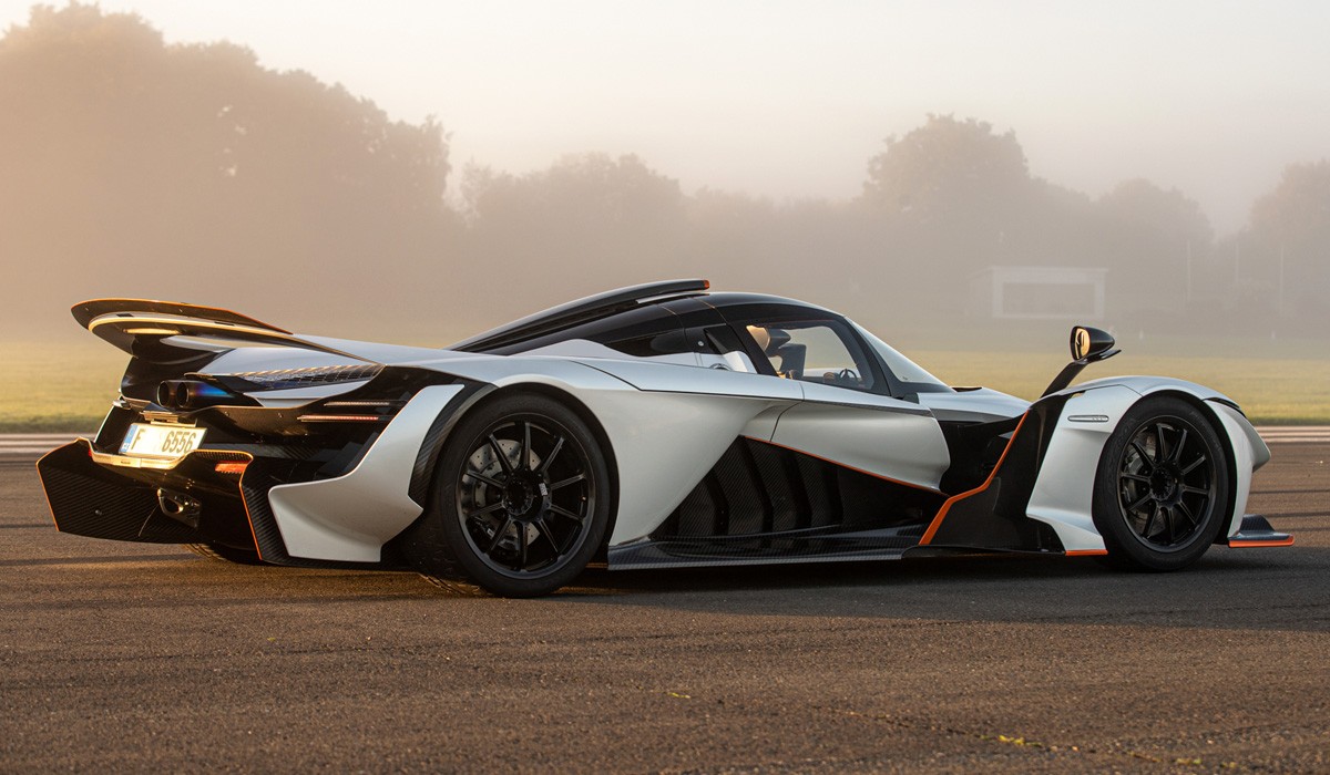 В Чехии создали собственный гиперкар Praga Bohema В Чехии создали собственный гиперкар Praga Bohema