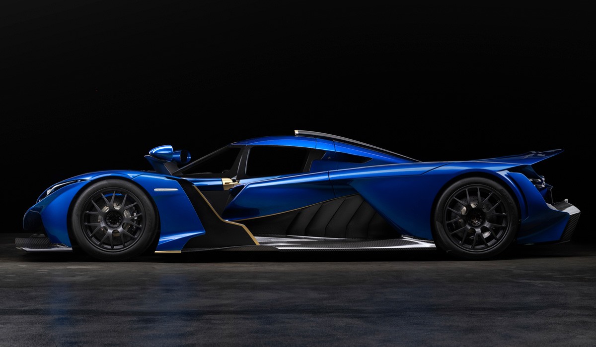 В Чехии создали собственный гиперкар Praga Bohema В Чехии создали собственный гиперкар Praga Bohema