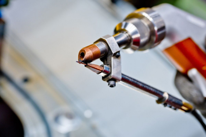 АВТОВАЗ внедрил лазерную сварку специально для Лады Азимут