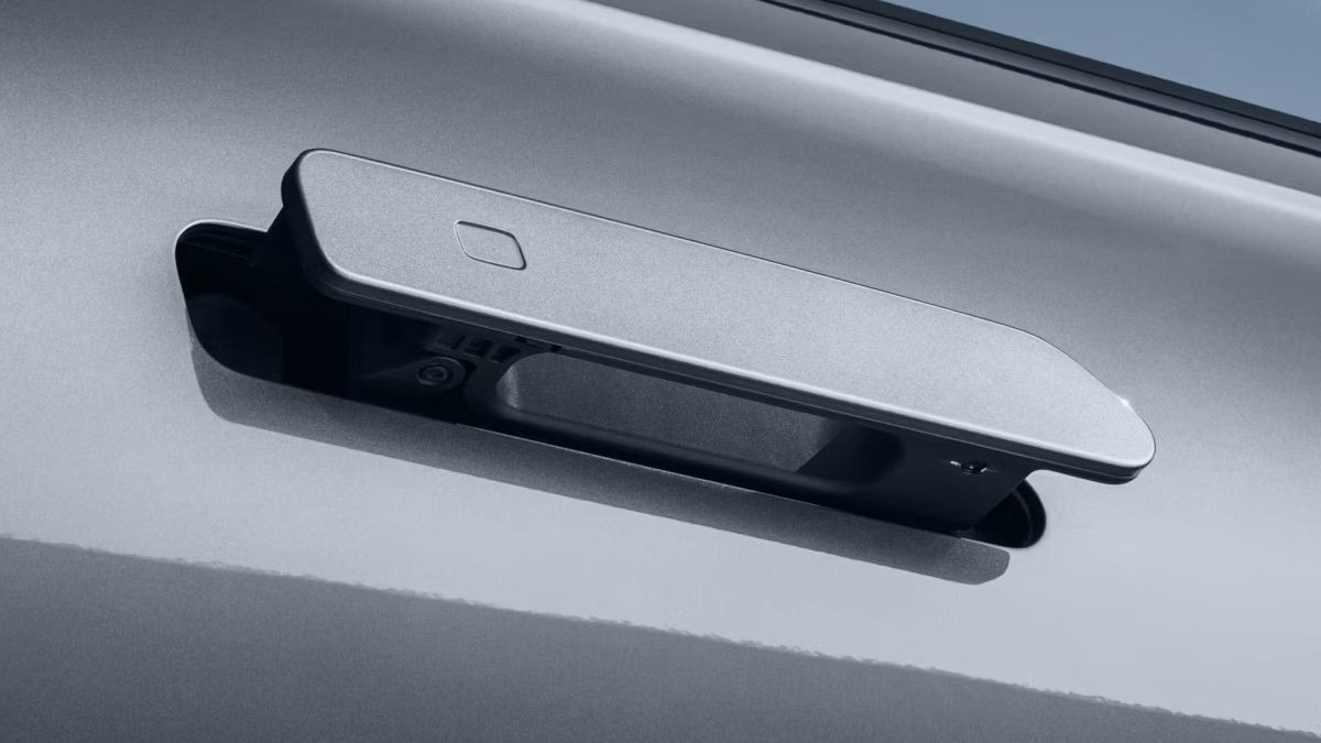 В Китае запретили электромобили с электронными выдвижными ручками дверей