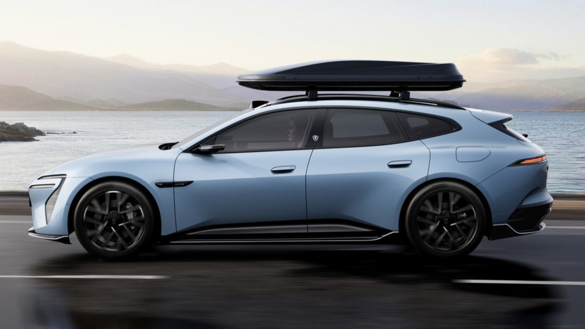 Показан стильный универсал Avatr 06T