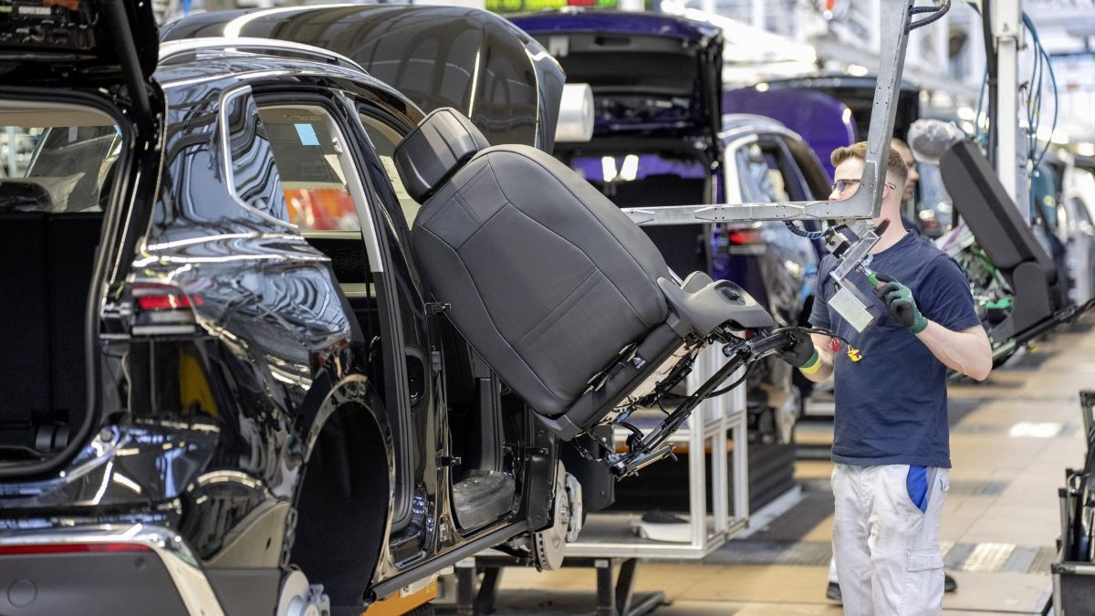 Концерн Volkswagen может продолжить череду сокращений