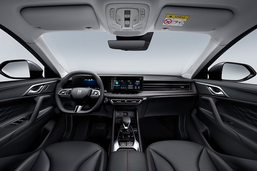 Кроссоверы Москвич М70 и Москвич М90: раскрыты комплектации и цены