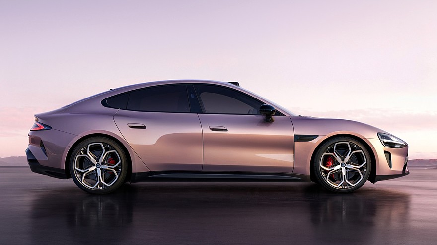 Обновлённый Xiaomi SU7: мощнее, дальнобойнее, богаче и немного дороже