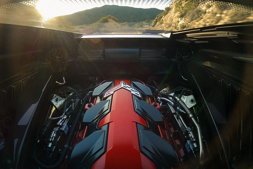 Chevrolet Corvette Grand Sport дебютировал с полным приводом и новым 6,7-литровым V8