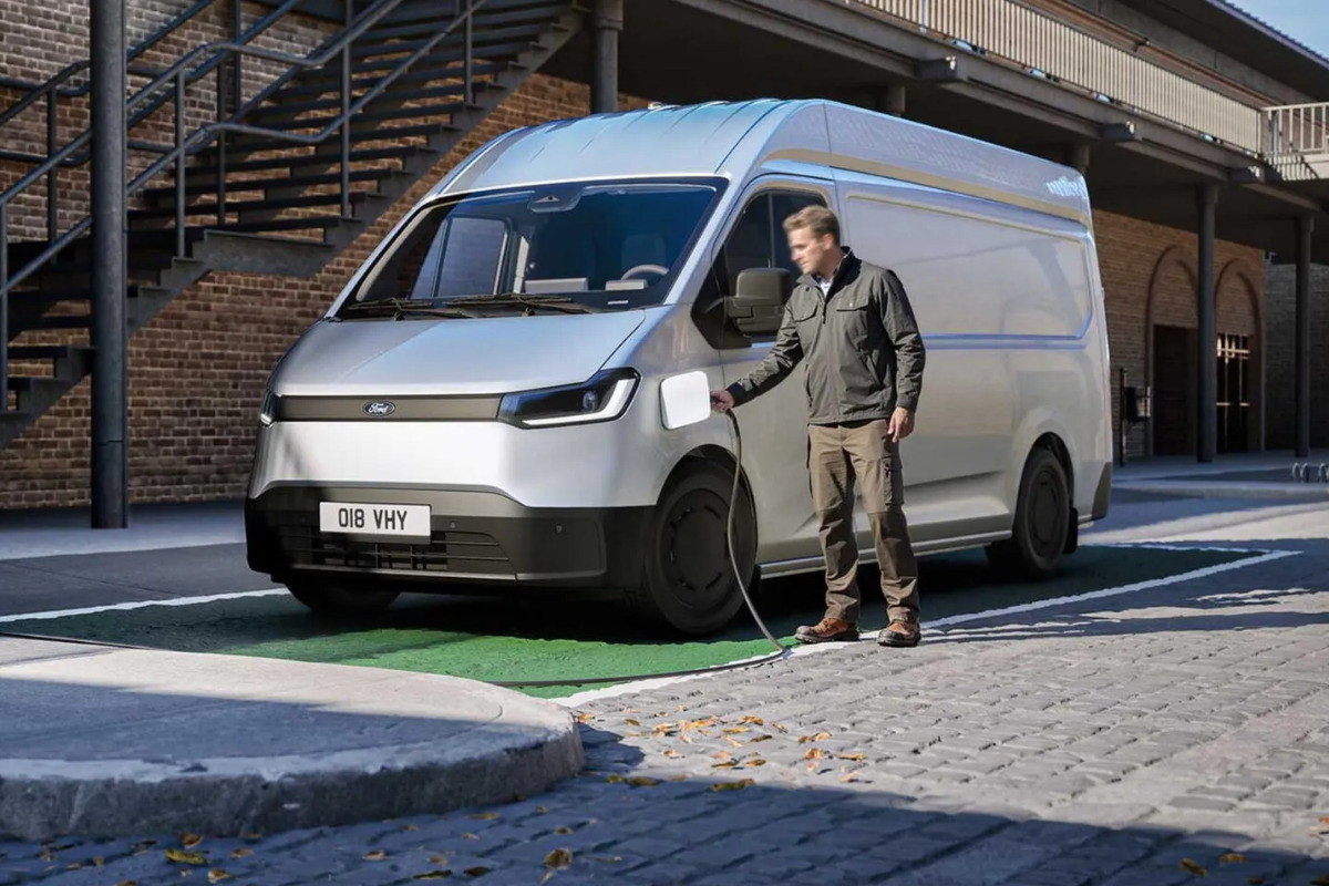 Представлен электрический Ford Transit City: это аналог китайского JMC E-Fushun (Touring)