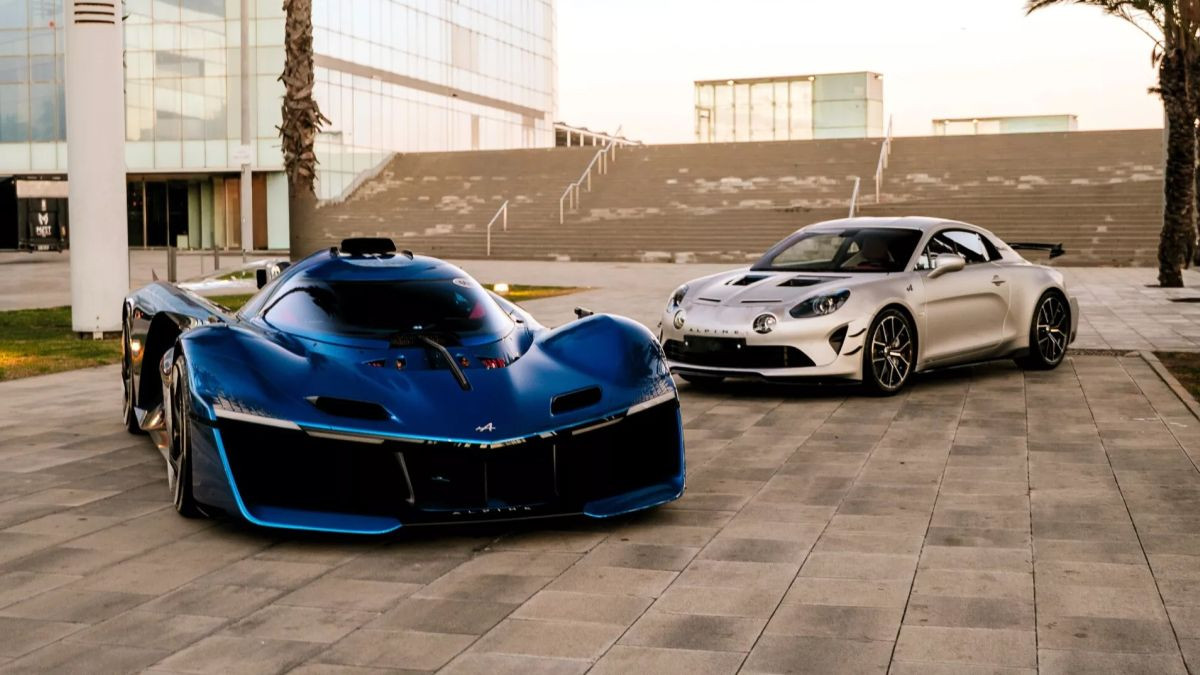 Alpine скорректировала планы и анонсировала новое купе A110 