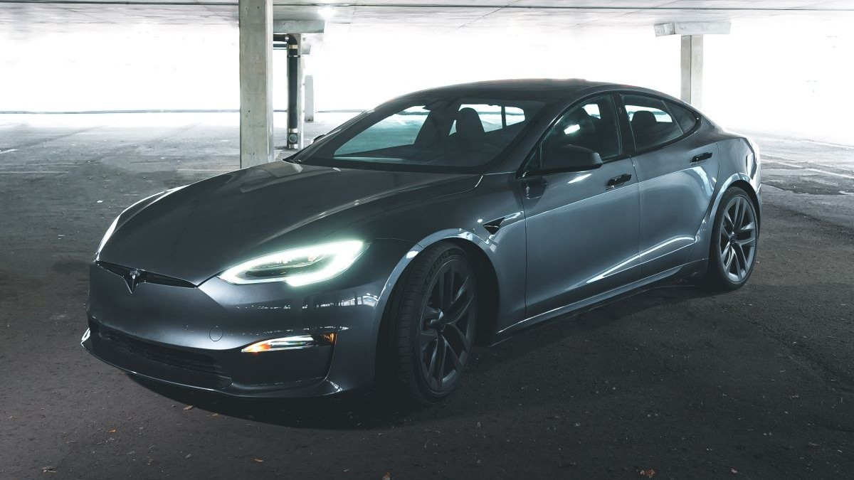 Tesla Model S и X покинули конвейер и подорожали на прощание