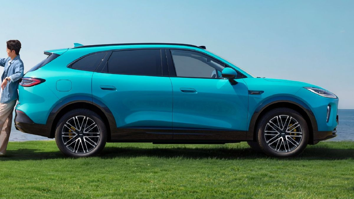 Большой и дешевый гибрид Chery Fulwin T9L дебютировал в Китае