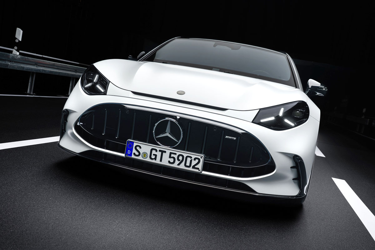 Mercedes представил самый мощный электромобиль от AMG