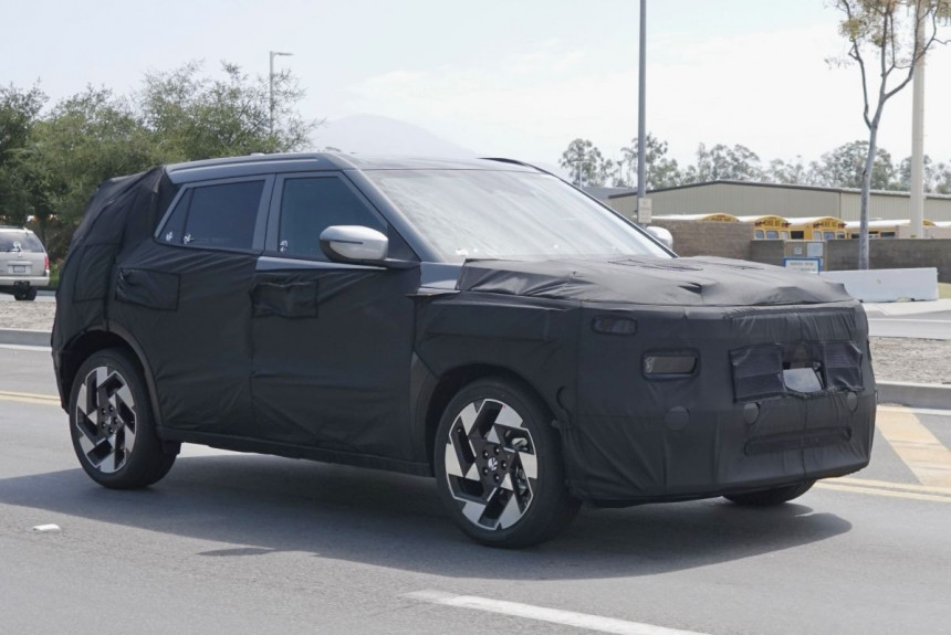 Hyundai Kona нового поколения замечен на испытаниях в США