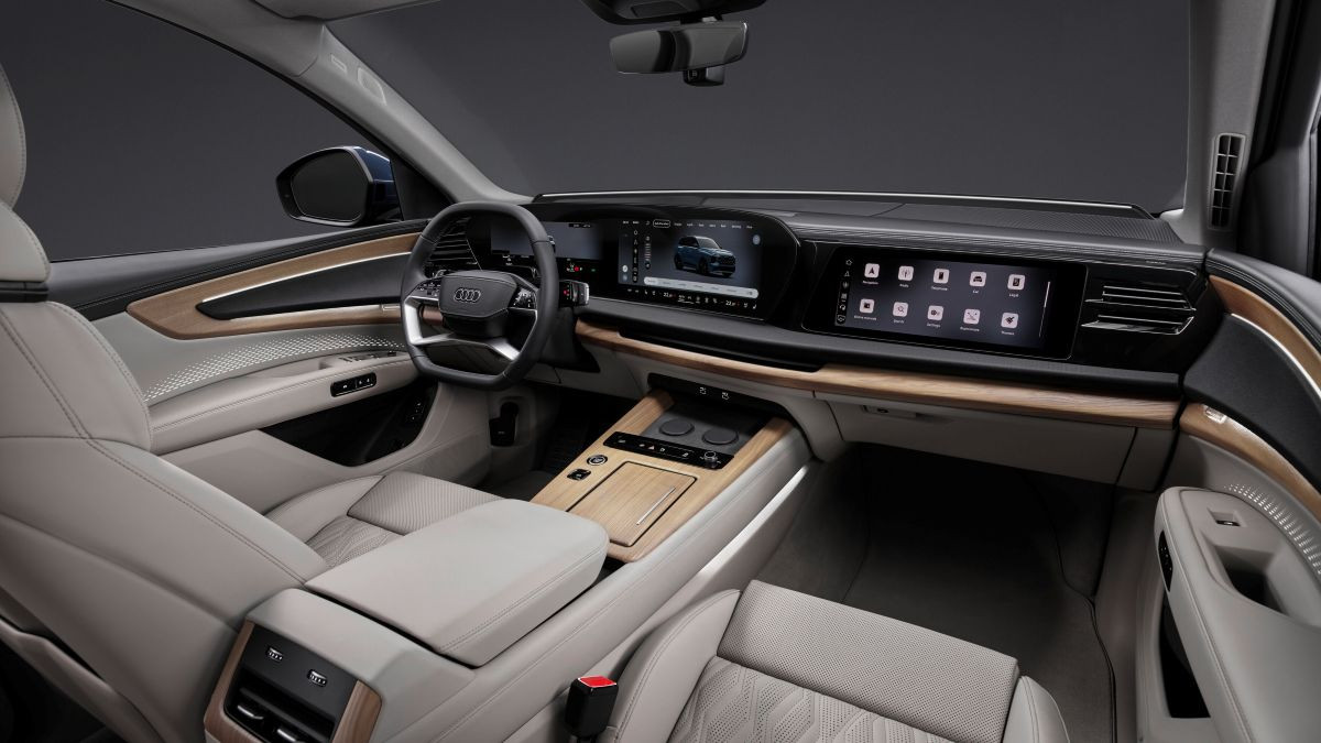 Кроссовер Audi Q7 перешел в новое поколение