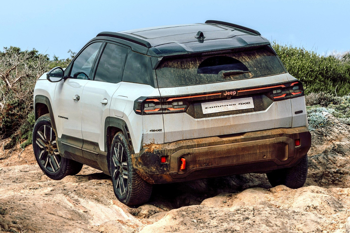 Электрокроссовер Jeep Compass 4xe добрался до Европы