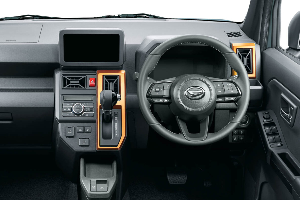 Миникроссовер Daihatsu Taft обновился и получил новые версии