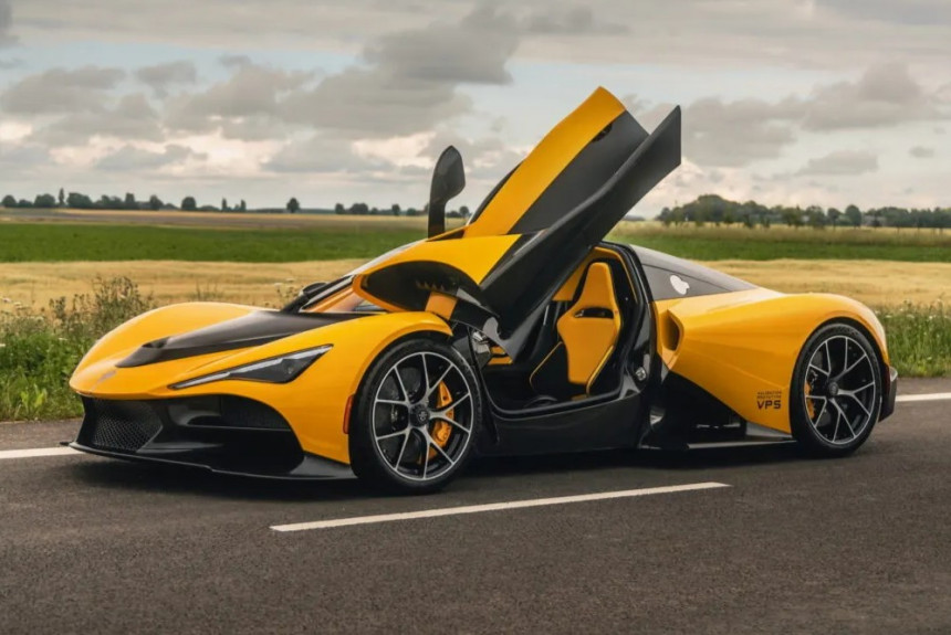 Представлена серийная версия гиперкара Zenvo Aurora с мотором V12