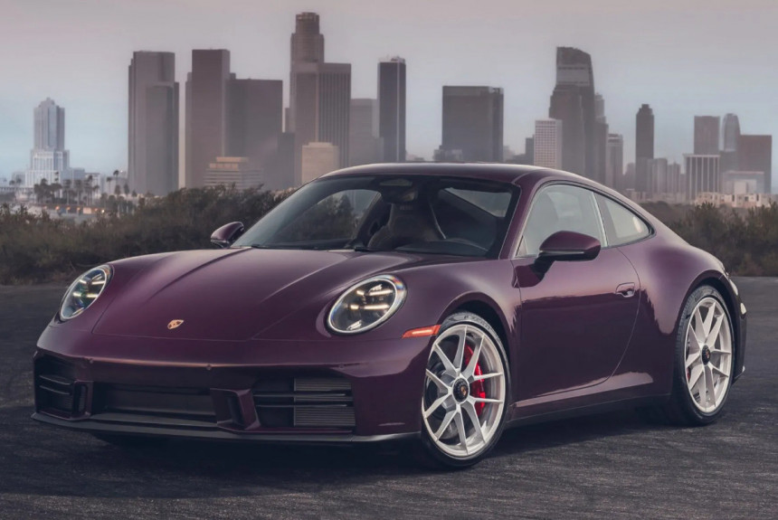 На Porsche 911 Carrera S вернулась &laquo;механика&raquo;, но не для всех рынков