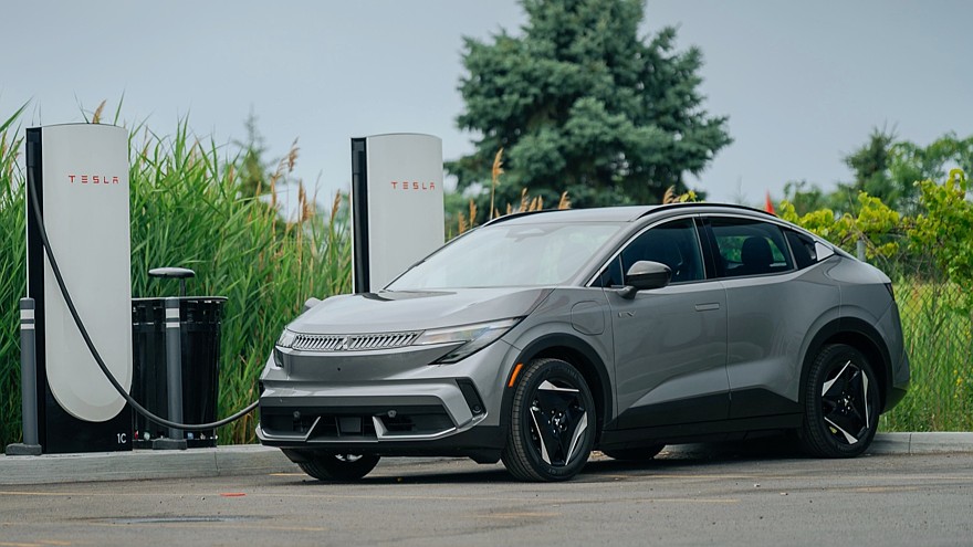 Mitsubishi обновила план развития в США: подтверждены пикап и хардкорный Outlander