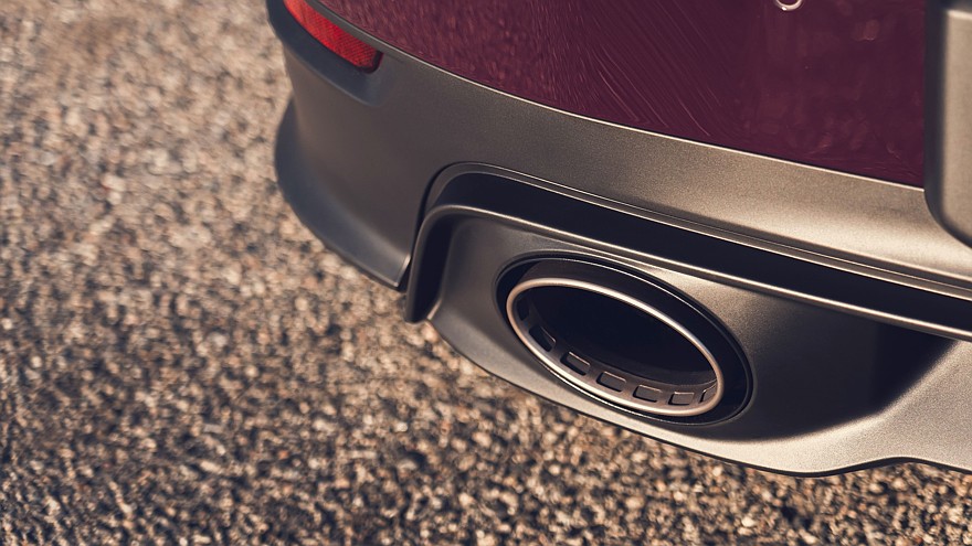 По заявкам трудящихся: Porsche 911 Carrera S снова доступен на «механике», но есть нюанс