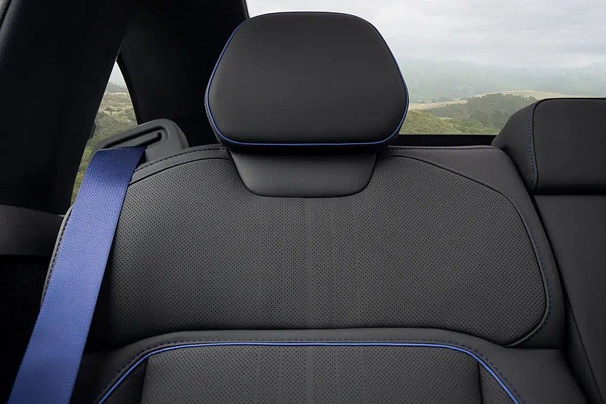 Большой кроссовер Lucid Gravity обзавёлся новой топовой версией GT-S, цена известна
