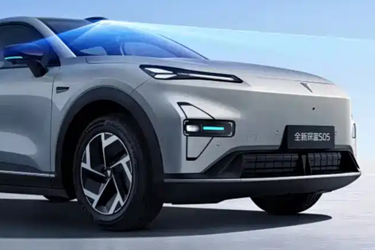 Анонсированный для России кроссовер Deepal S05 обновлен в Китае