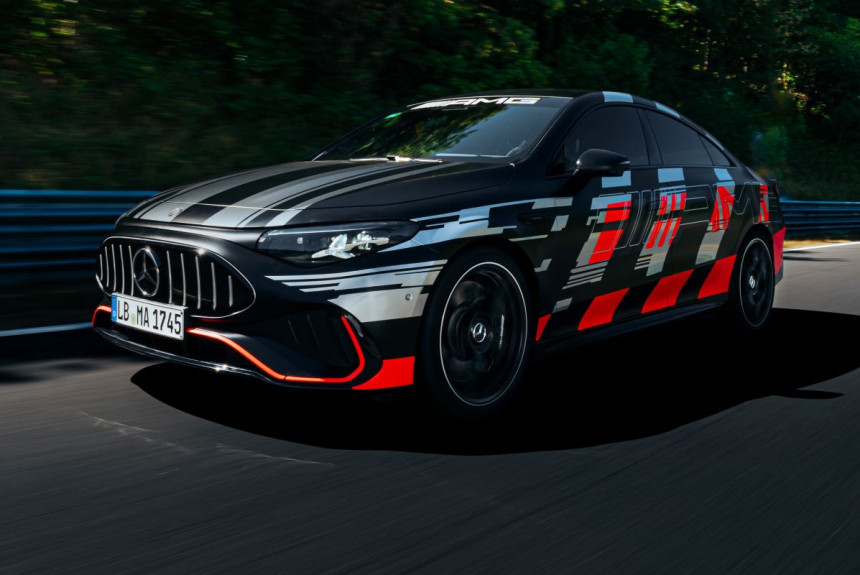 Mercedes-AMG CLA 45 поставил загадочный рекорд Нюрбургринга Mercedes-AMG CLA 45 поставил загадочный рекорд Нюрбургринга